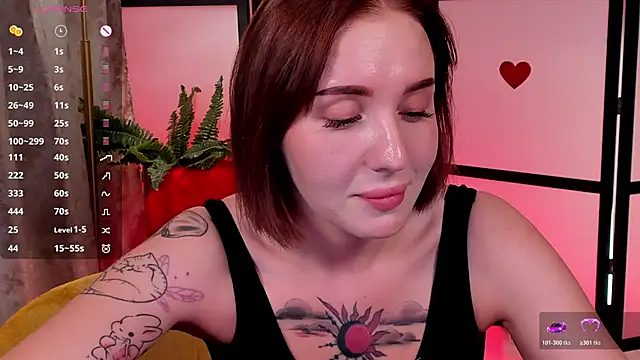 LianaFordのライブXXXチャット