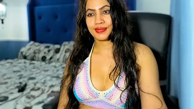 FannyXhot élő XXX-chatje