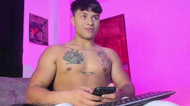 Dominic_Biker__ – Naživo XXX chat