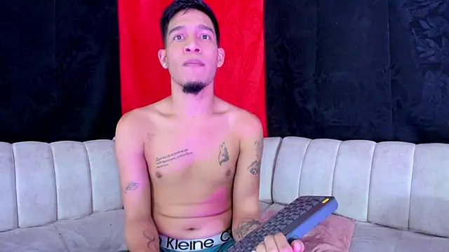 Peter_boys_1n Live XXX chat