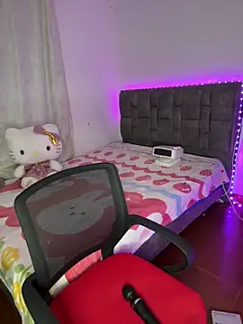 salome_polaniiee 现场XXX聊天