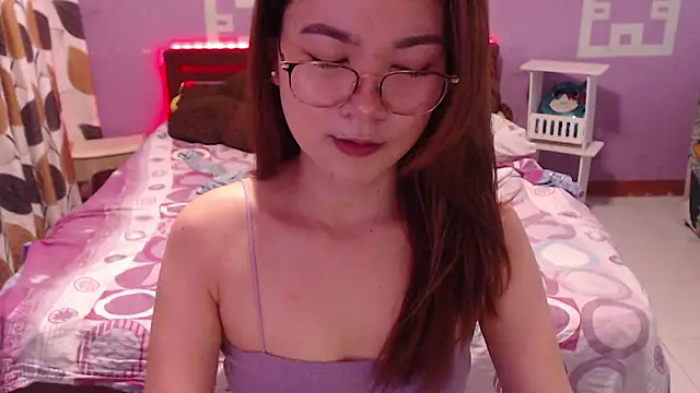 Sweety_Aria Adlı Modelin Canlı XXX Sohbeti