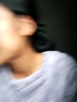 Hoa-tuylip: διαδικτυακό σόου στην κάμερα