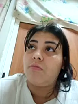 CubanaCulonaxxx: онлайн-секс-чат