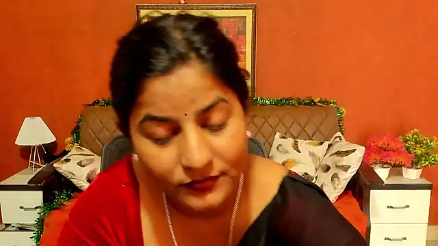 Jasmine_Jaey1: онлайн-секс-чат