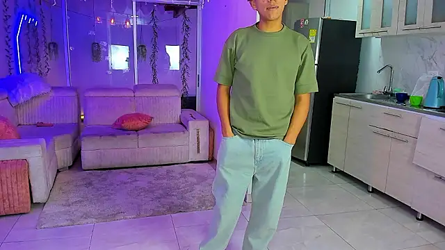 Houseofwarrios Adlı Modelin Canlı XXX Sohbeti