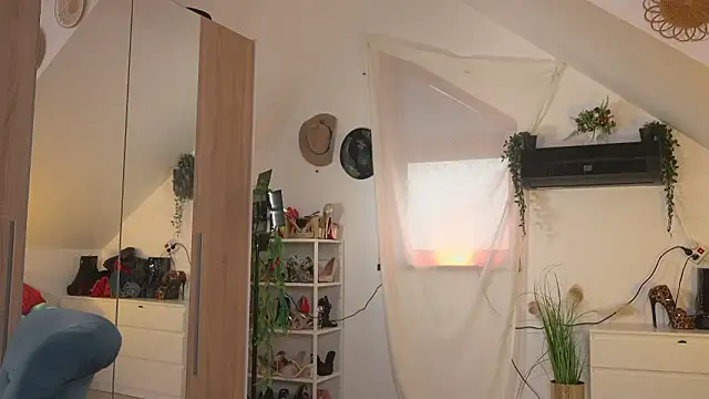 Amaliamour Adlı Modelin Canlı XXX Sohbeti