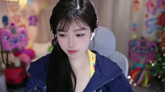 Cecily Adlı Modelin Canlı XXX Sohbeti