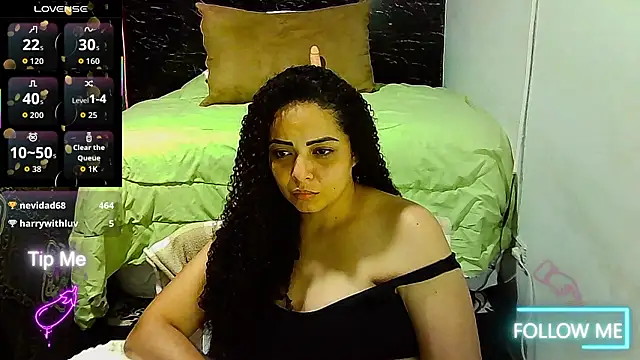 Chatroom XXX en direct de _naughty_milf