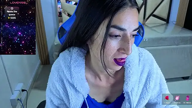 Maily_a_ élő XXX-chatje