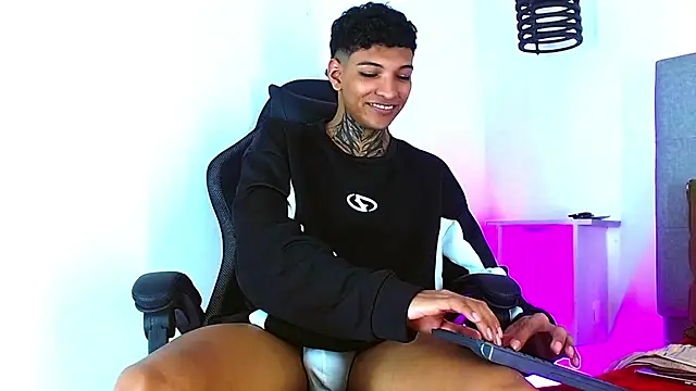 دردشة Rick_Wade الجنسية المباشرة