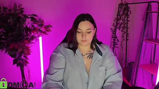 Mia_R0ss: онлайн-секс-чат