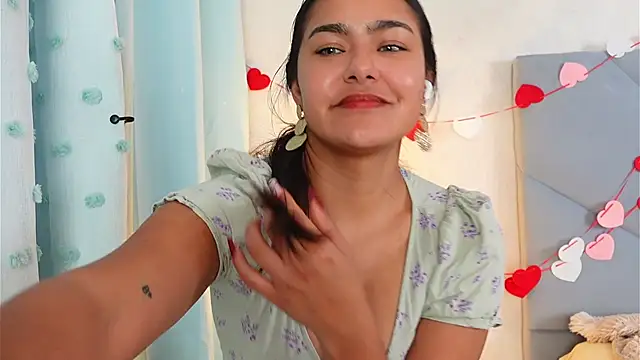 AshiaEkta1's Live XXX Chat