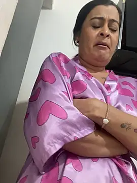 Lili__taylor 现场XXX聊天