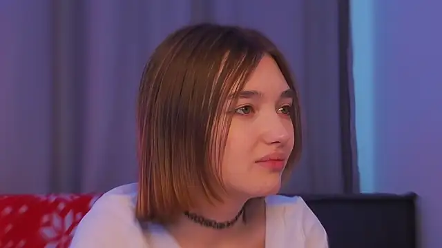 XXX chat uživo modela Leyla_crsh