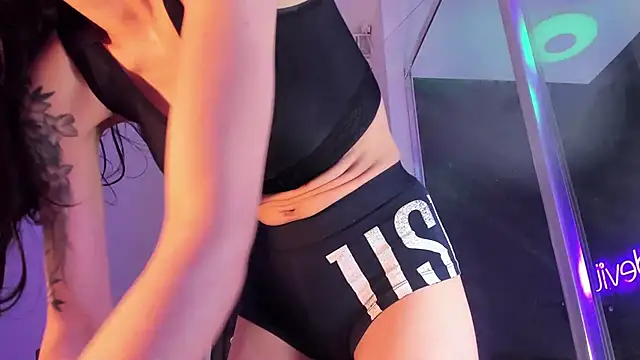 دردشة realhotfallingdevil الجنسية المباشرة