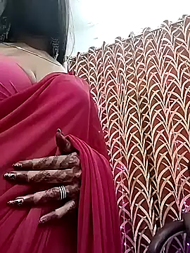 SEEMA_127 Show Webcam