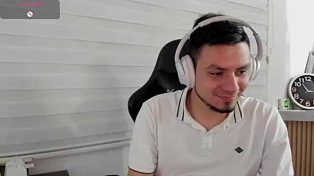 Rick_Adams Live XXX-Chat