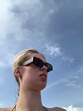 SunnyShiney Obrolan Langsung XXX