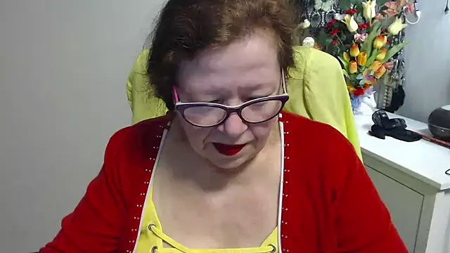 Adelewildx Adlı Modelin Canlı XXX Sohbeti