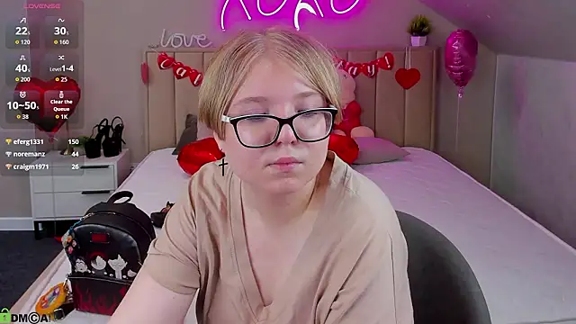 Lauraaa_Smith Live XXX-Chat