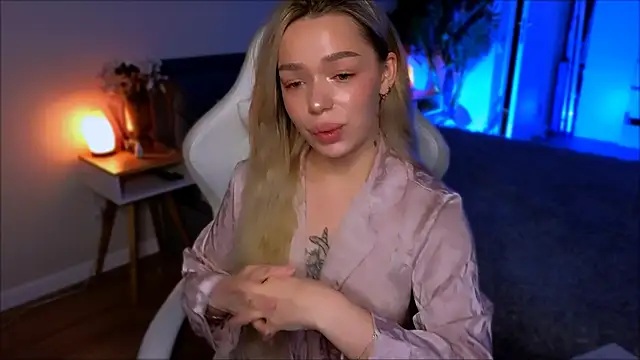 دردشة Lily_Yin الجنسية المباشرة