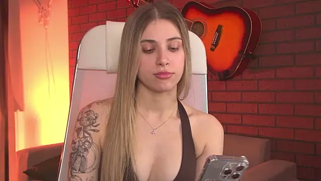 Chat XXX en directo de EllieCutes