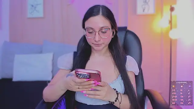 Chat XXX en directo de lucy_neil