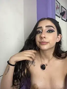 Show de sharlot24 na webcam