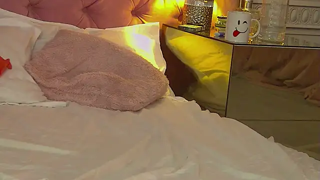 Chat XXX en directo de MisshaNight