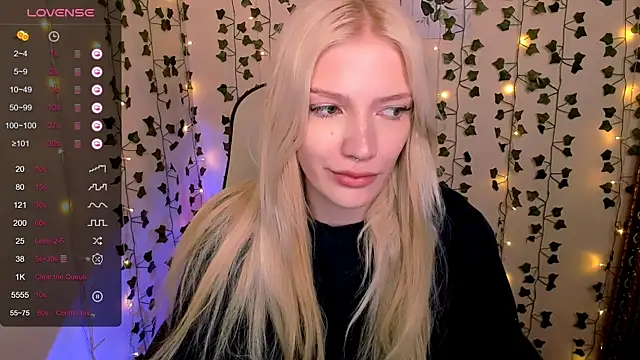 AnyaTaylor_ live XXX chat