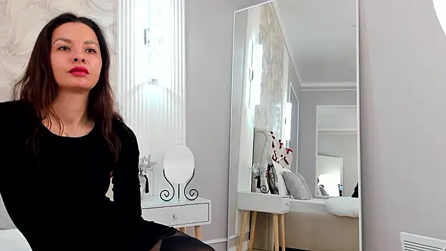 LisaNelson Adlı Modelin Canlı XXX Sohbeti