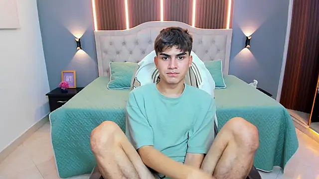 Tommy18__n Live XXX chat