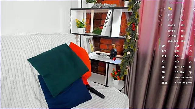 MistyDare élő XXX-chatje