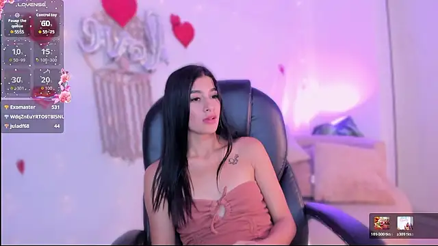 Chat XXX ao vivo de Ginni_charlotte