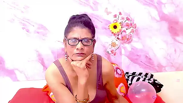 IndianAllure Chat XXX in diretta