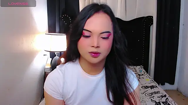 MajesticTransPinayDiva Pertunjukan Webcam