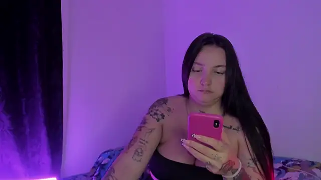 Celestte élő XXX-chatje