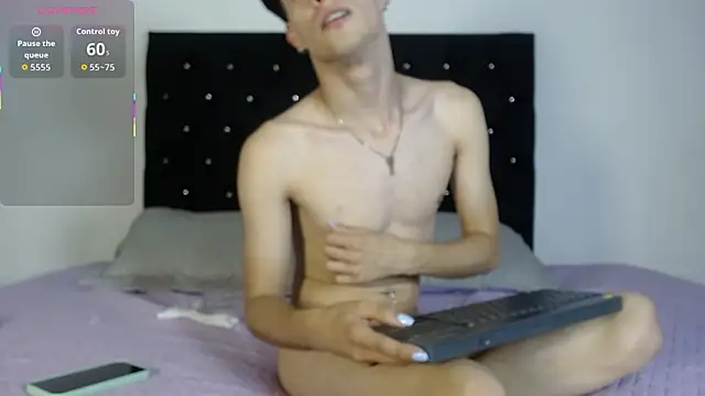 axxxel_twink Webcam Show