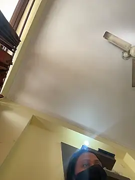 indianshycoupleのライブXXXチャット