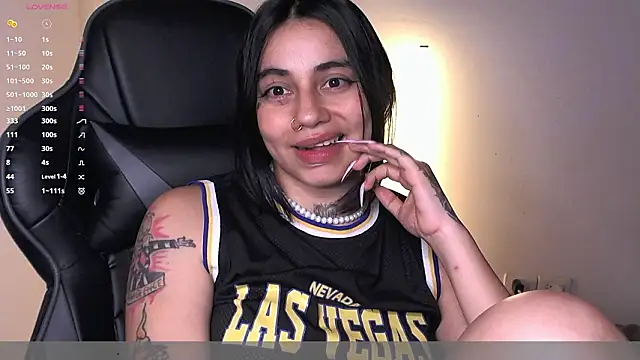 دردشة val_bardot الجنسية المباشرة