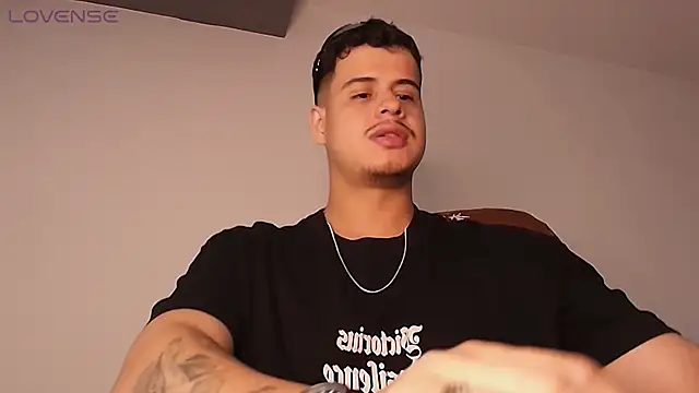 BjornSteel 라이브 XXX 채팅