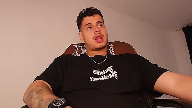 BjornSteel live XXX chat