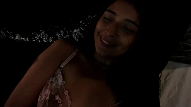 دردشة BrigitteVons الجنسية المباشرة