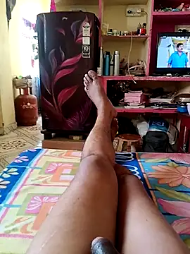 Show modela Tamilpayan09876 na web-kameri