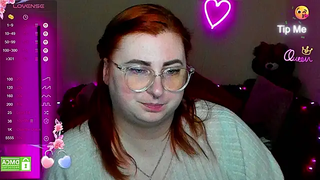 Chat +18 de Alicia_love00 ao vivo