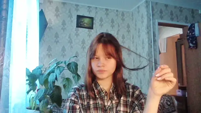 Ammymia Adlı Modelin Canlı XXX Sohbeti