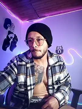 sebastian_horny Obrolan Langsung XXX