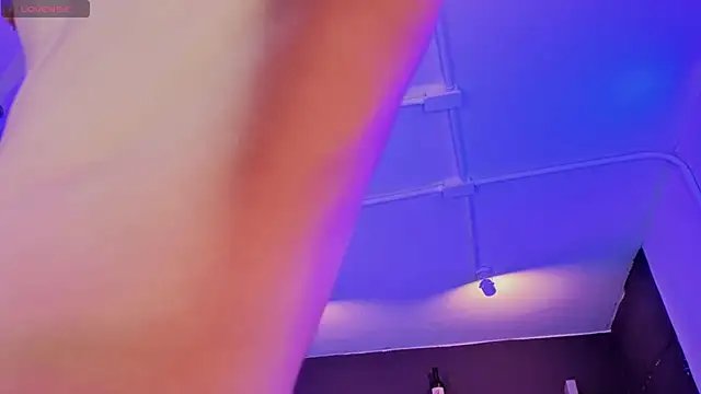 nova_salvatoreのライブXXXチャット