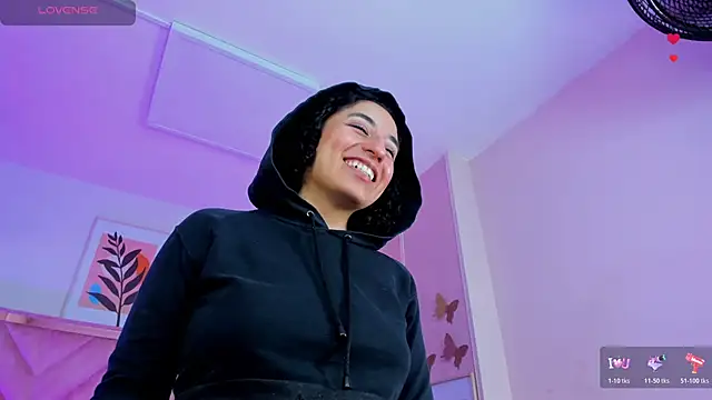 Chat XXX ao vivo de DemiJones_